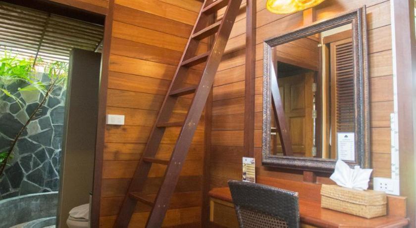 100 Islands Resort & Spa Surat Thani Esterno foto