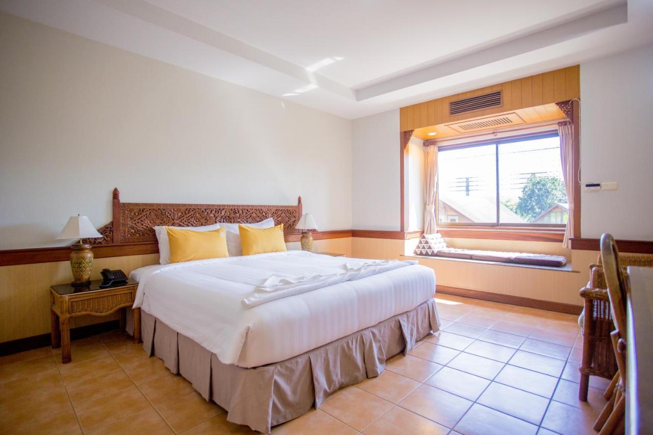 100 Islands Resort & Spa Surat Thani Esterno foto