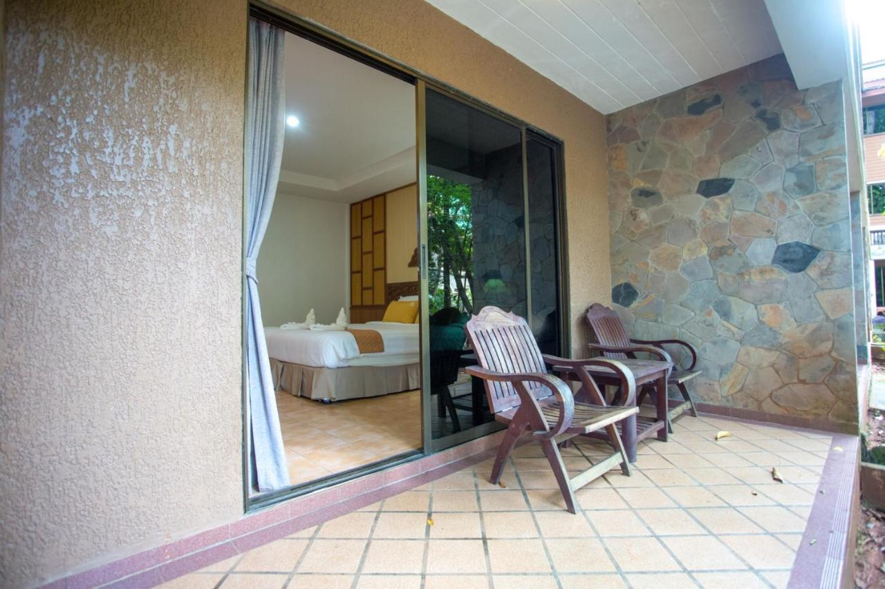 100 Islands Resort & Spa Surat Thani Esterno foto