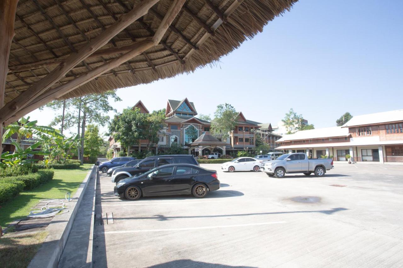 100 Islands Resort & Spa Surat Thani Esterno foto