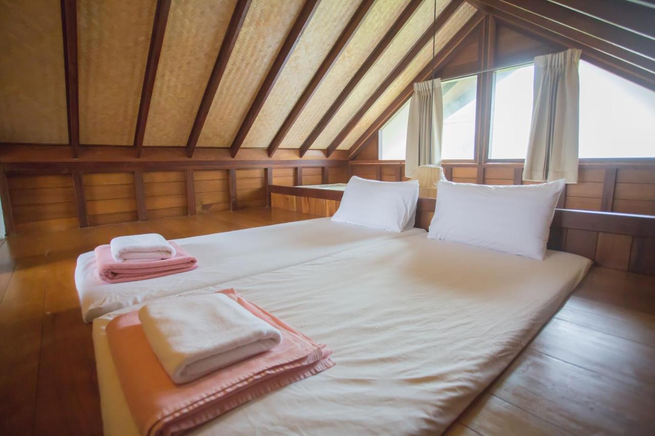 100 Islands Resort & Spa Surat Thani Esterno foto